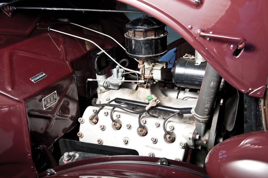  Ford DeLuxe Roadster 1935 года  (фото 40 из 41)
